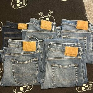 5 pair American Eagle Jeans